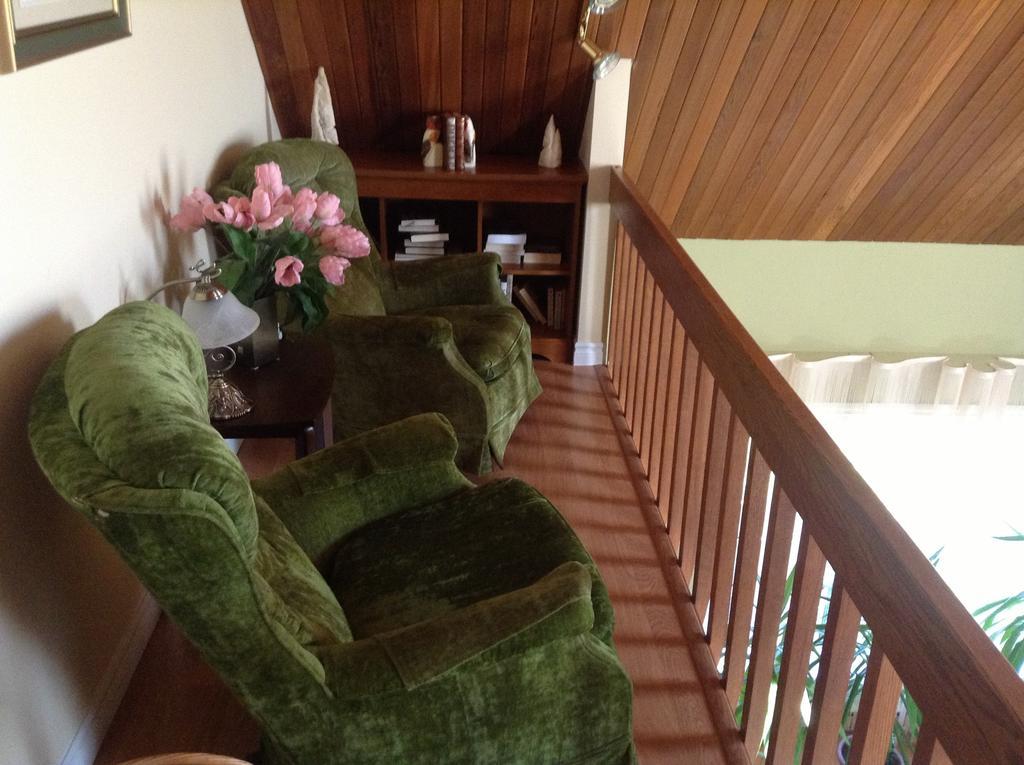 Douces Evasions Bed & Breakfast Saint-Anselme Exterior photo